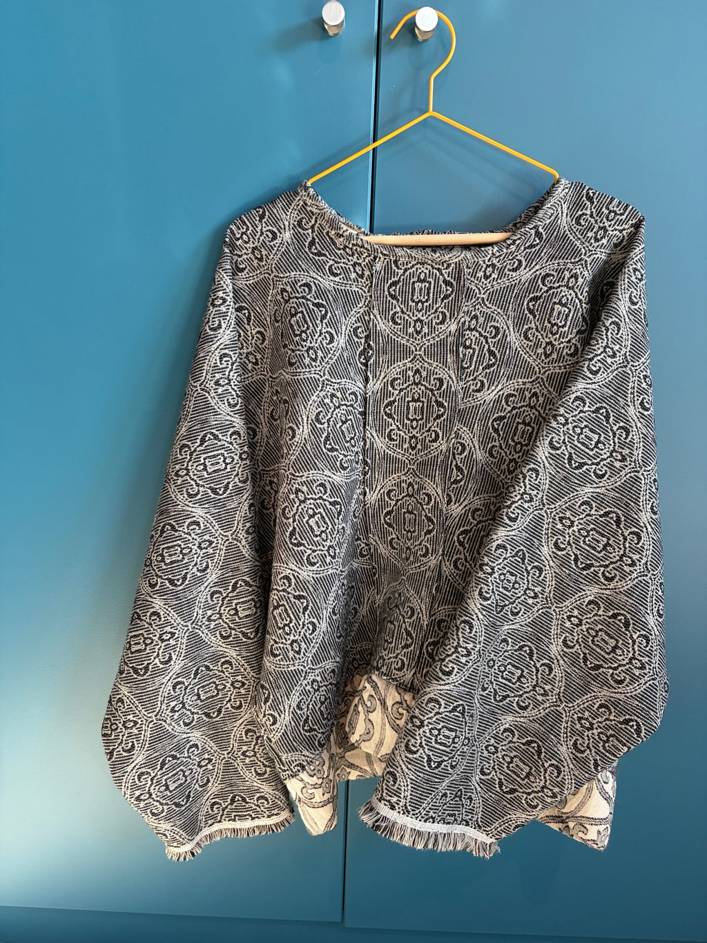 Darkblue/Grey jacquard top
