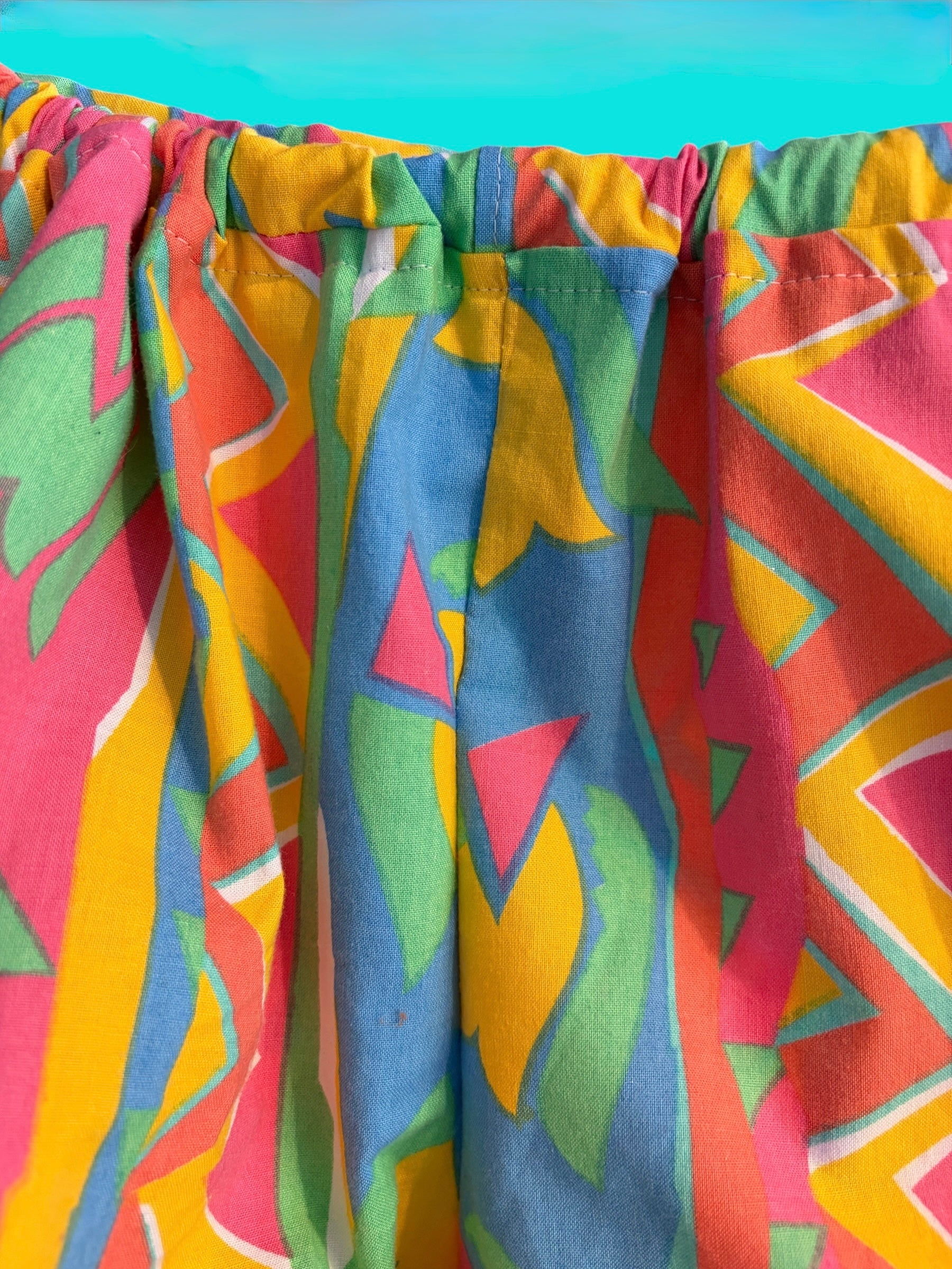 Shorts made of eighties bed sheet